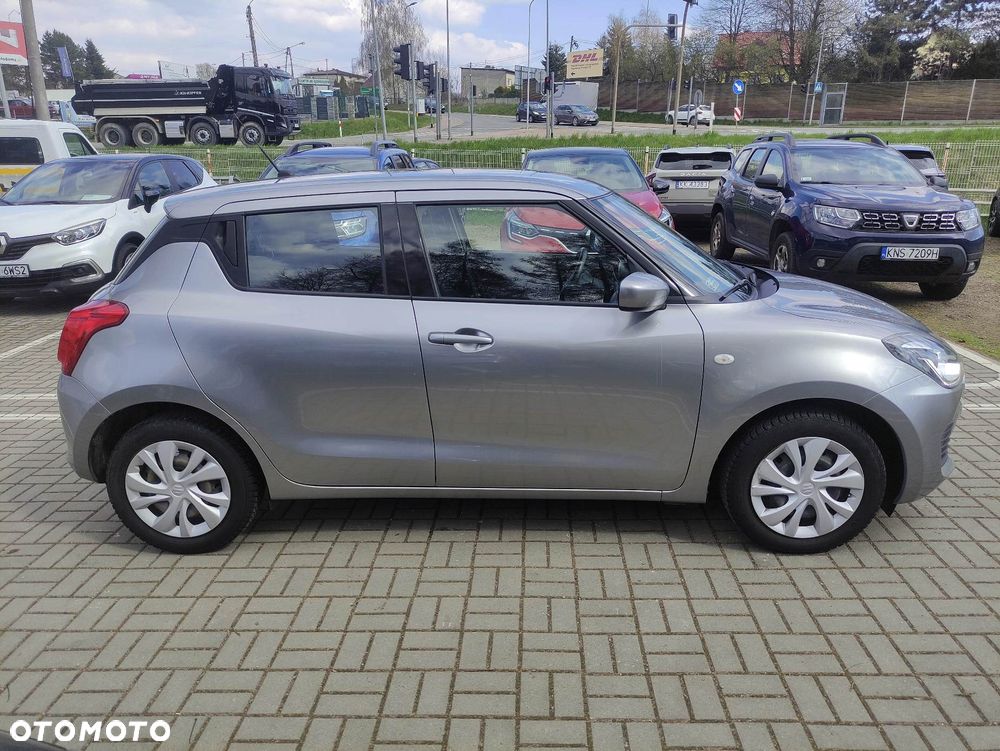 Suzuki Swift 1.2 Dualjet SHVS Premium CVT - 8