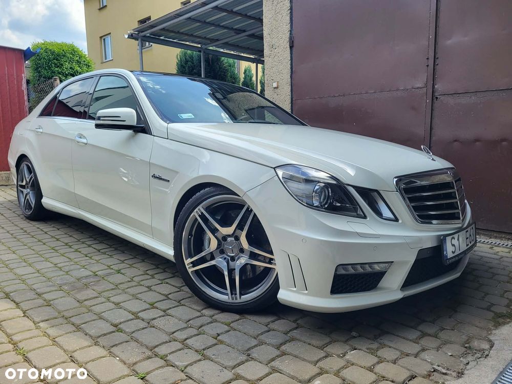 Mercedes-Benz Klasa E 63 AMG - 26