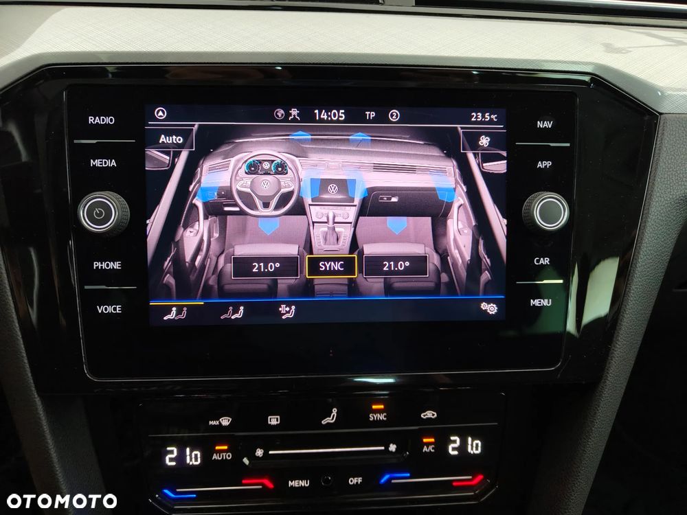 Volkswagen Passat - 10