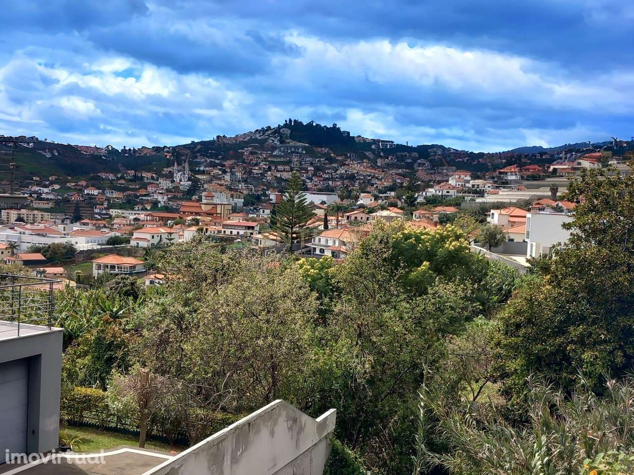 Terreno Urbano com Projeto Aprovado – São Roque, Funchal - Grande imagem: 2/11