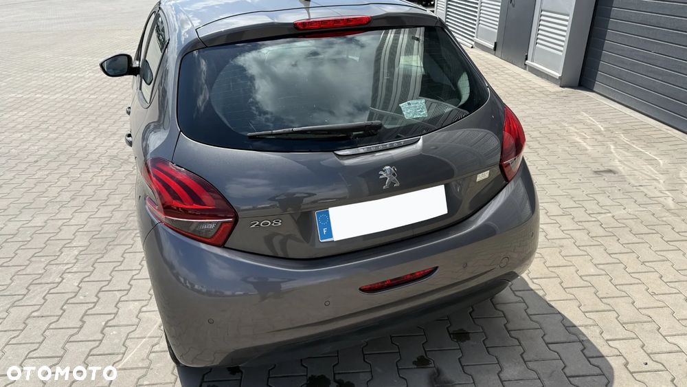 Peugeot 208 - 7