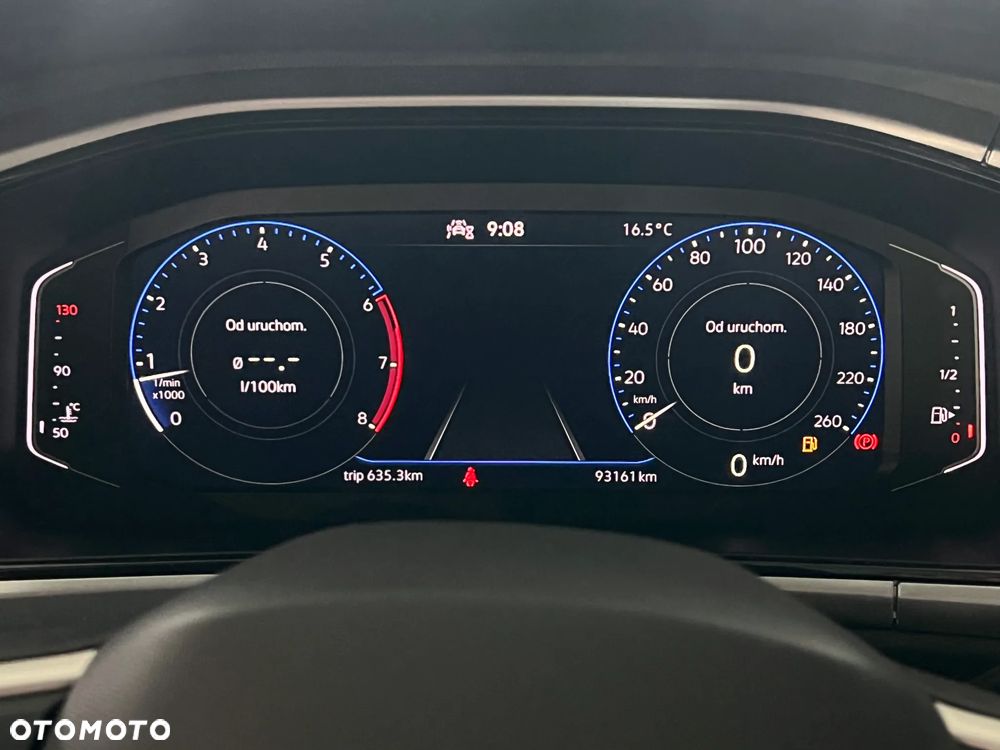 Volkswagen T-Roc 1.5 TSI Style - 26