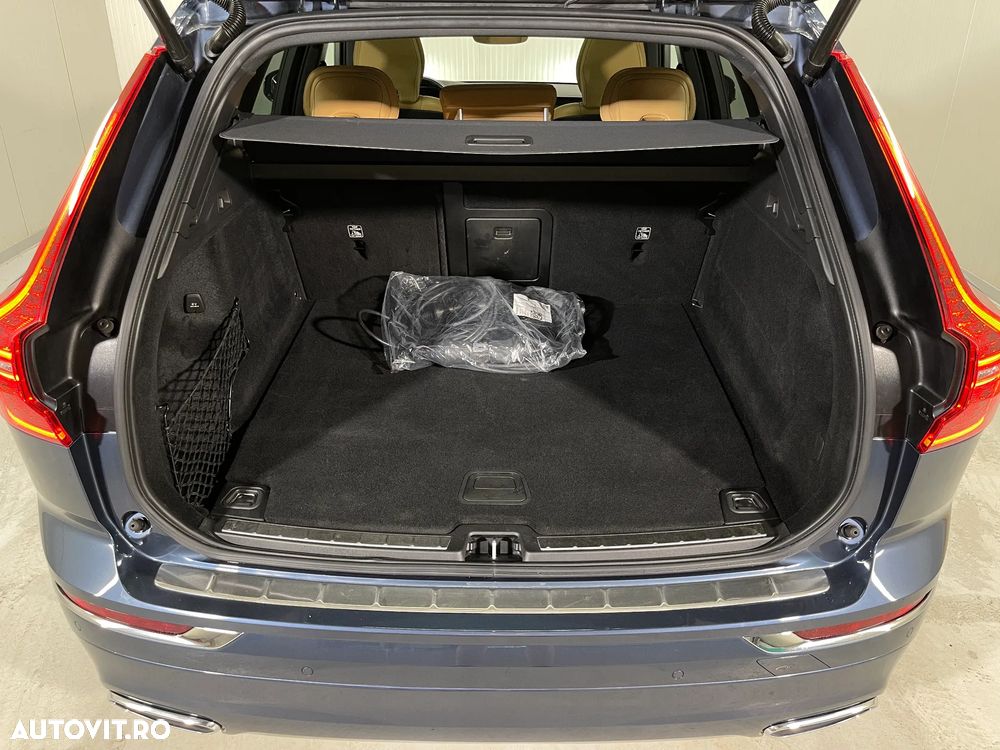 Volvo XC 60 T8 Twin Engine AWD Geartronic Inscription - 15