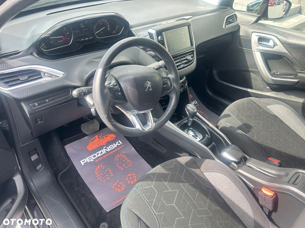 Peugeot 2008 1.2 Pure Tech GPF Crossway S&S EAT6 - 19