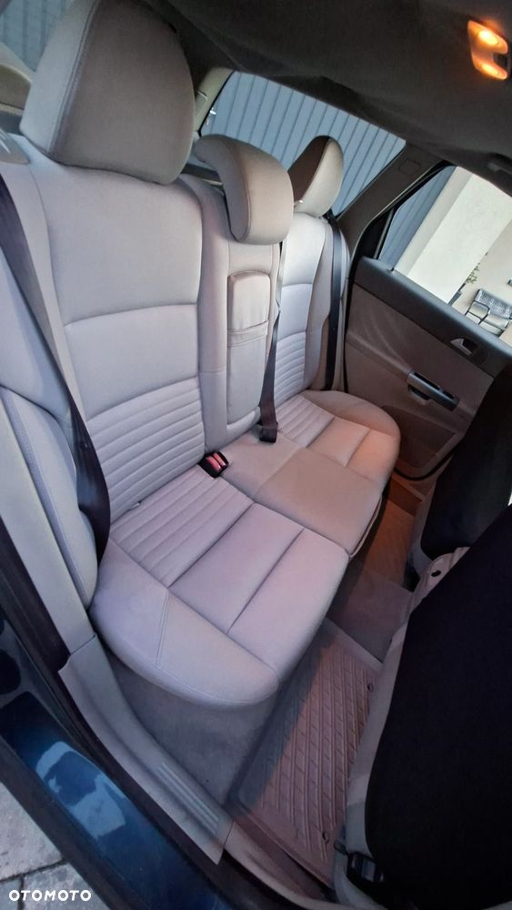 Volvo V50 - 16