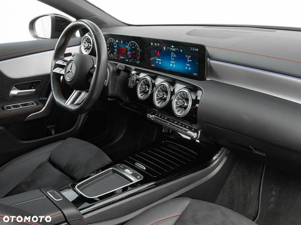 Mercedes-Benz CLA - 30
