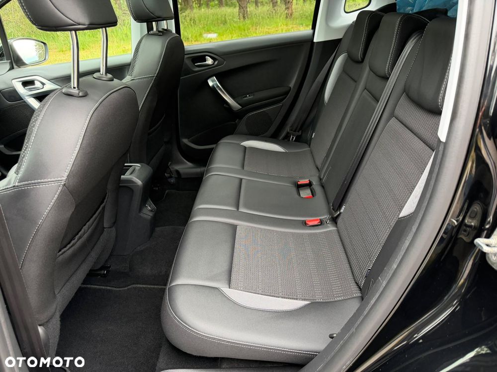 Peugeot 2008 1.5 BlueHDi Crossway - 18
