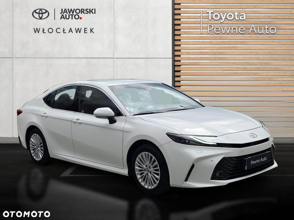 Toyota Camry - 7