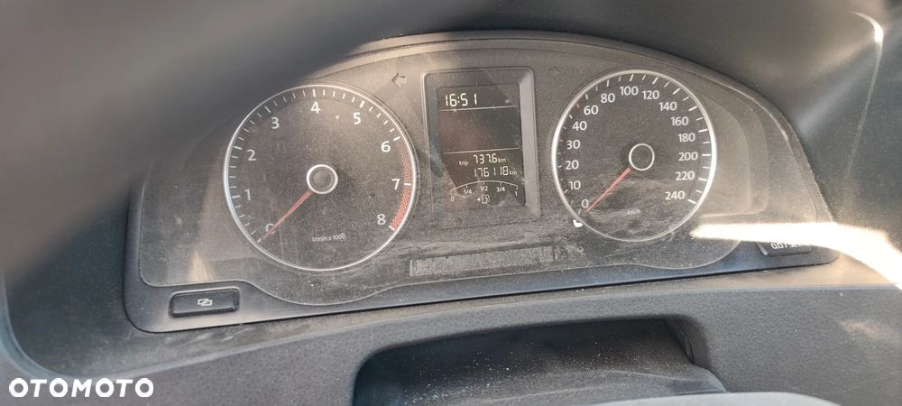 Volkswagen Transporter - 8
