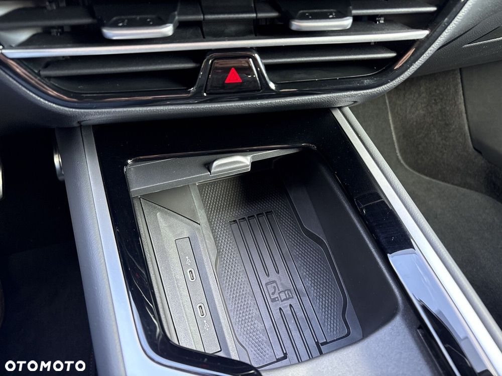 Volkswagen Passat - 32