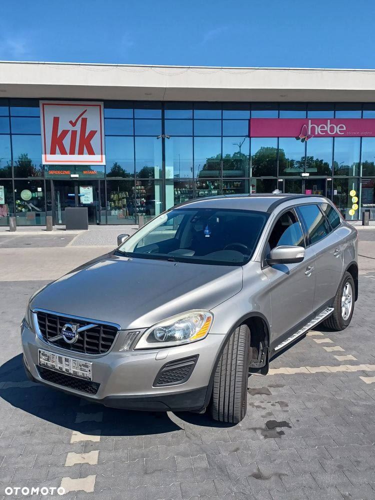 Volvo XC 60 D3 Momentum - 3