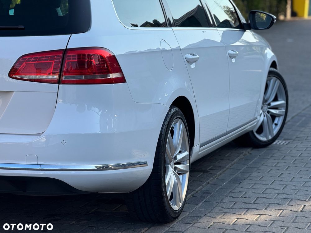 Volkswagen Passat 2.0 TDI DPF DSG Highline - 11