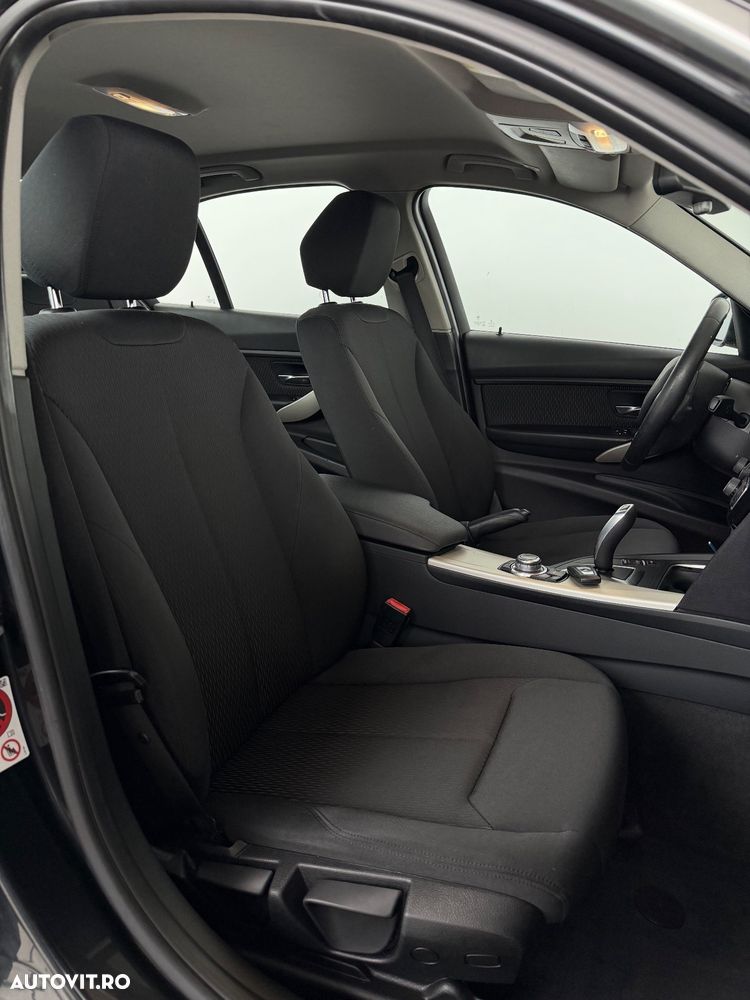 BMW Seria 3 - 30