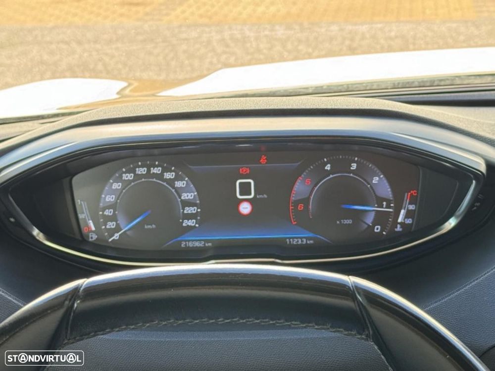 Peugeot 3008 1.5 BlueHDi Allure Pack - 12