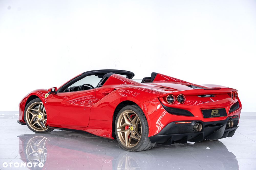 Ferrari F8 Spider 2022