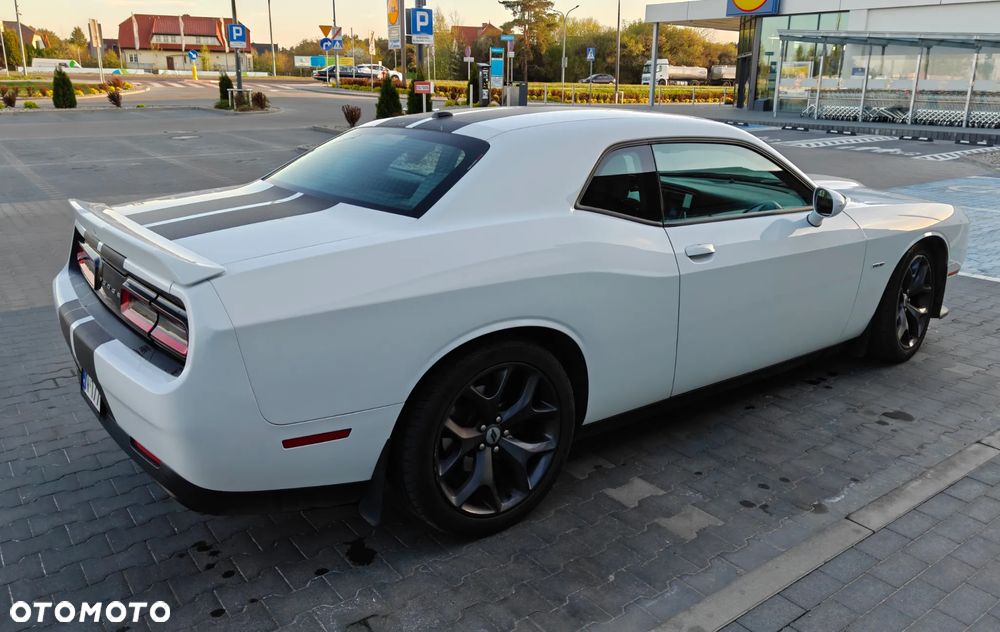 Dodge Challenger Automatik R/T Plus - 9