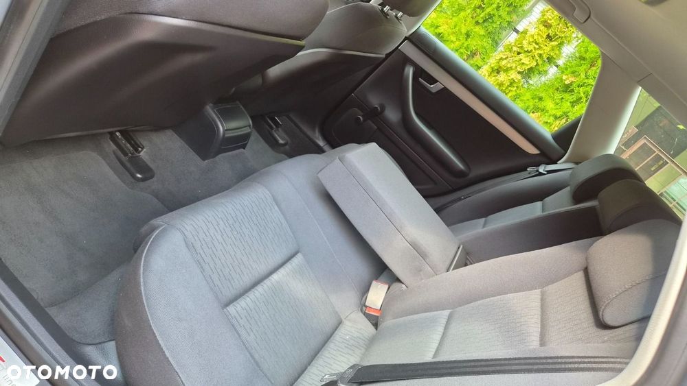 Audi A4 Avant 1.8 T - 16