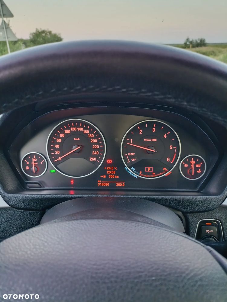 BMW Seria 3 318d - 9