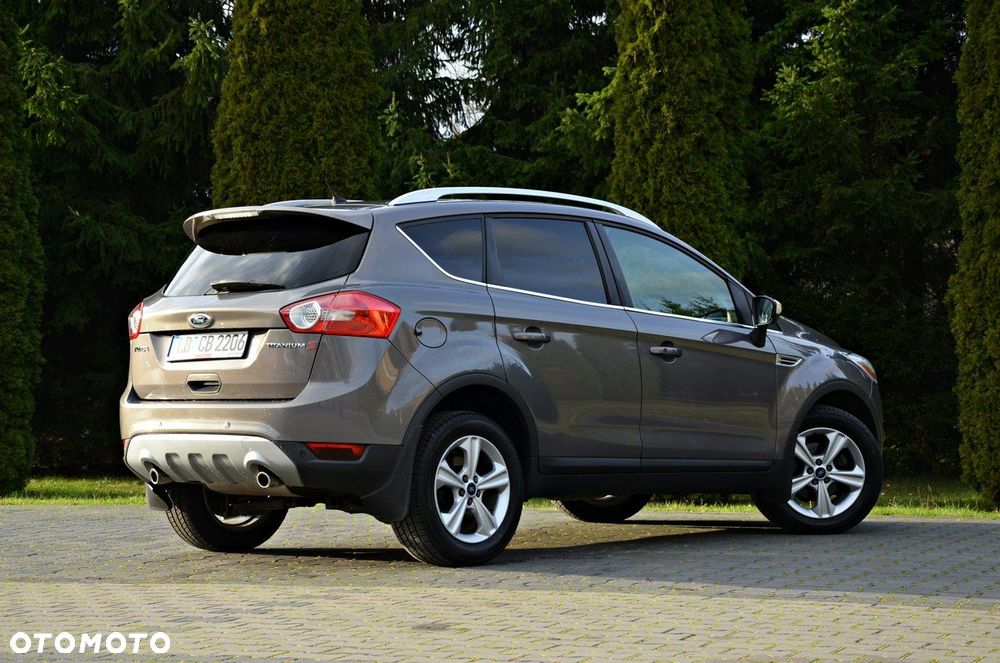 Ford Kuga 2.0 TDCi 2x4 Titanium - 23