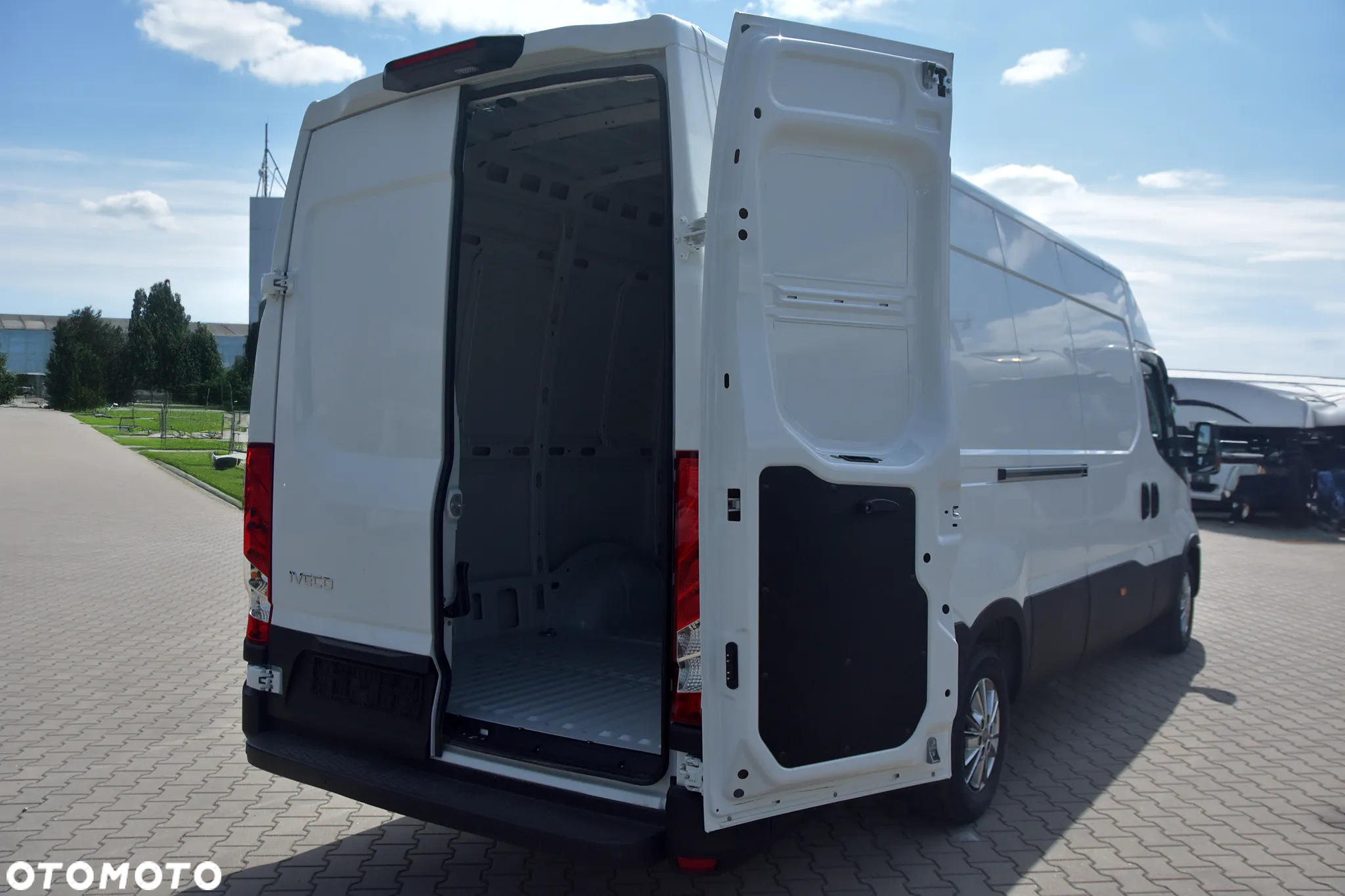 Iveco Daily 35S18 180KM 16m3 - 6