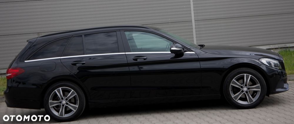 Mercedes-Benz Klasa C 180 9G-TRONIC Edition - 10