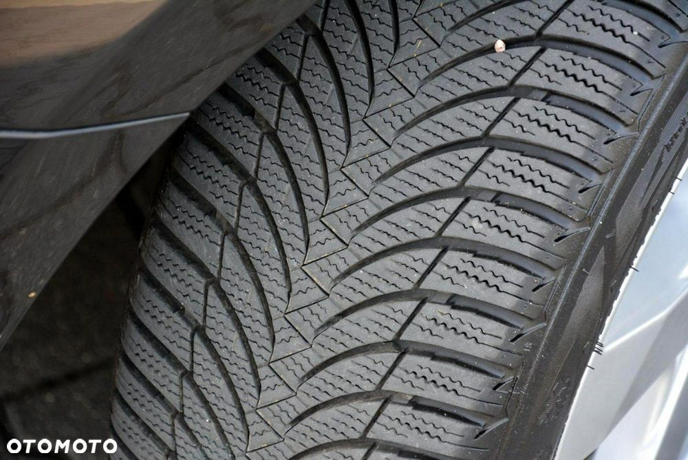 Volvo V40 D2 Drive-E Momentum - 39