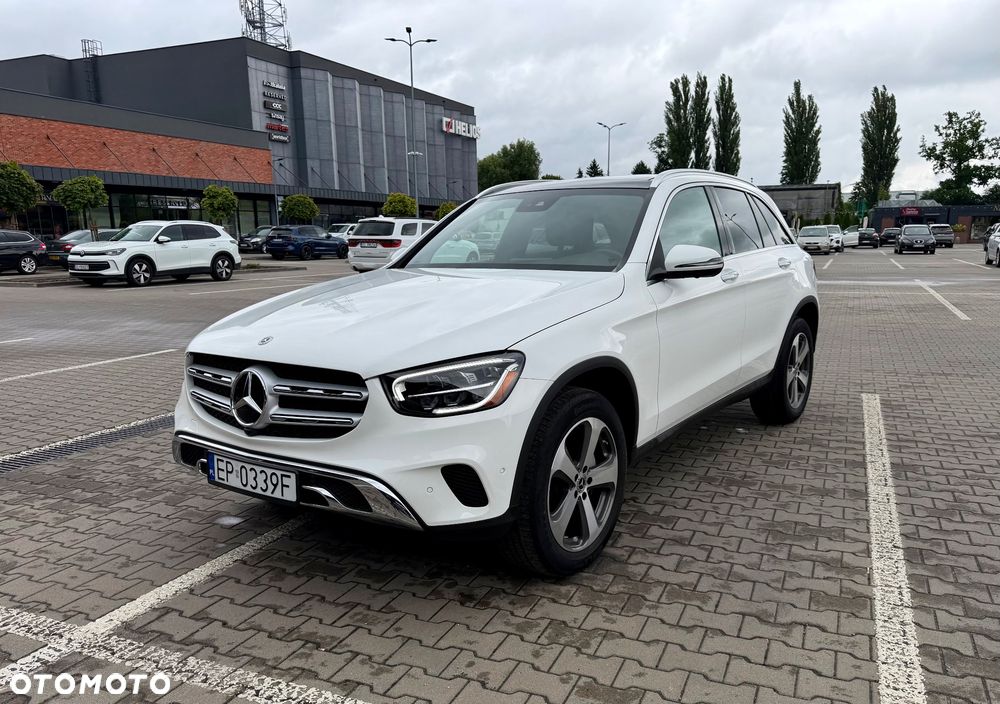 Mercedes-Benz GLC 300 4-Matic - 4