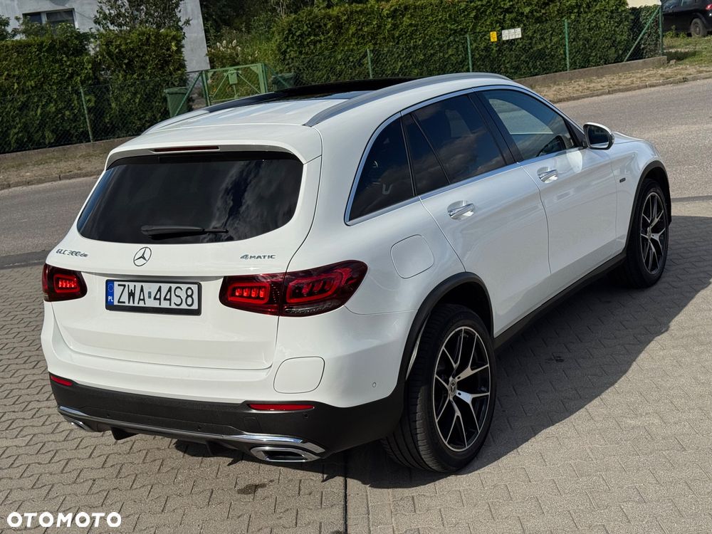 Mercedes-Benz GLC 300 de 4Matic 9G-TRONIC AMG Line Plus - 13