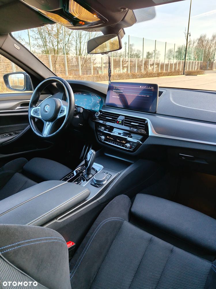 BMW Seria 5 530e M Sport sport - 16