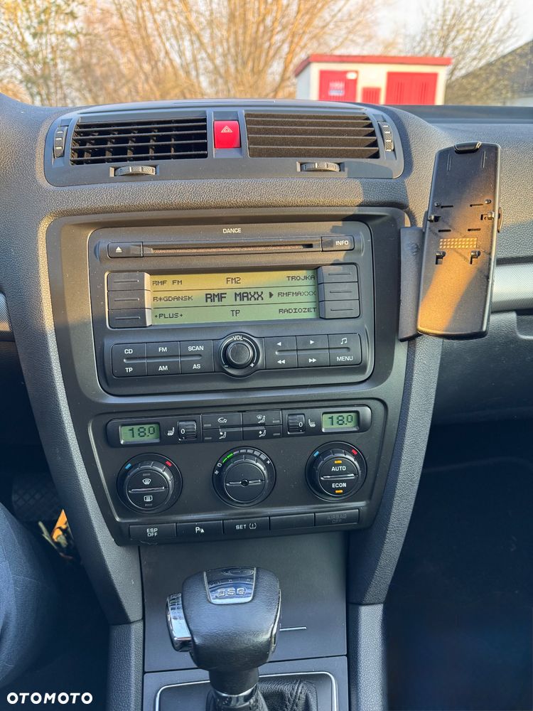 Skoda Octavia 1.9 TDI Elegance DSG - 8