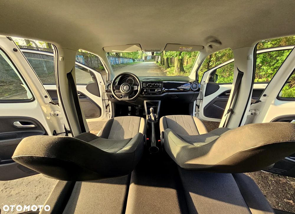 Volkswagen up! white style - 17