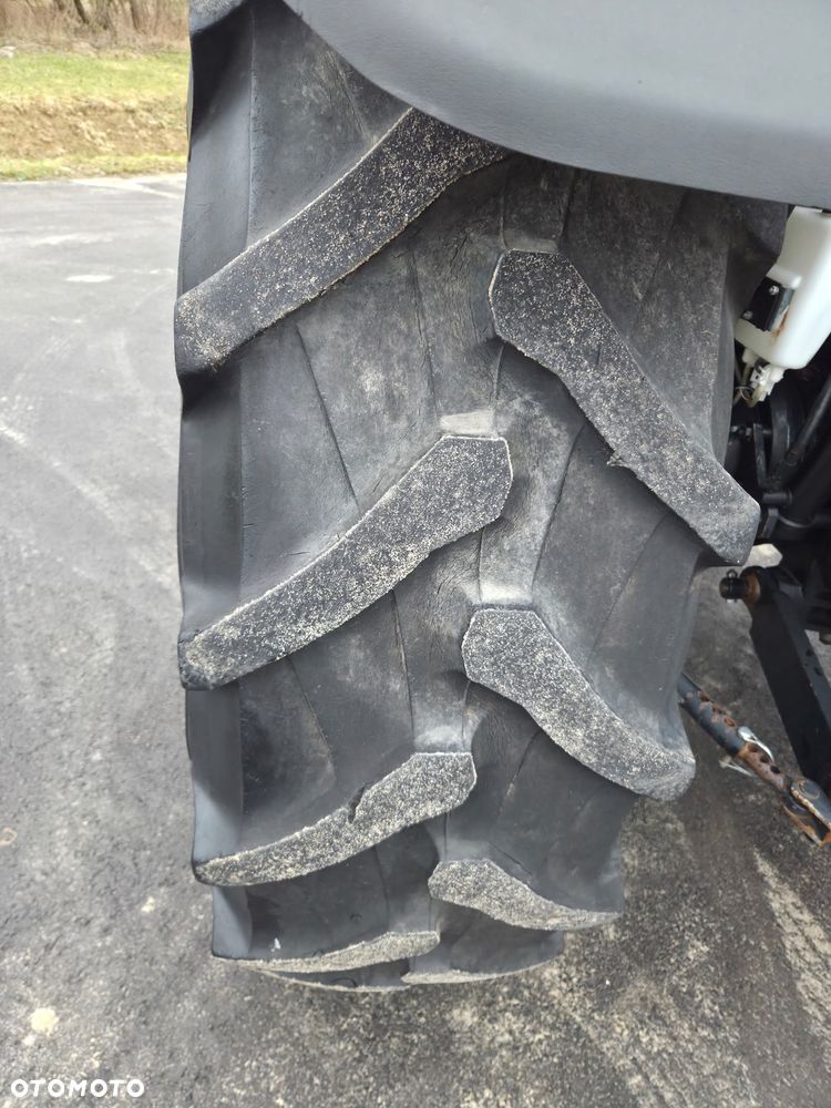 New Holland TL100A - 20