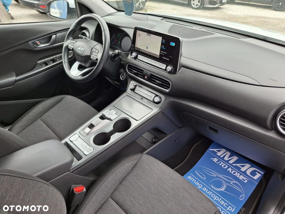 Hyundai Kona 39kWh Premium - 28
