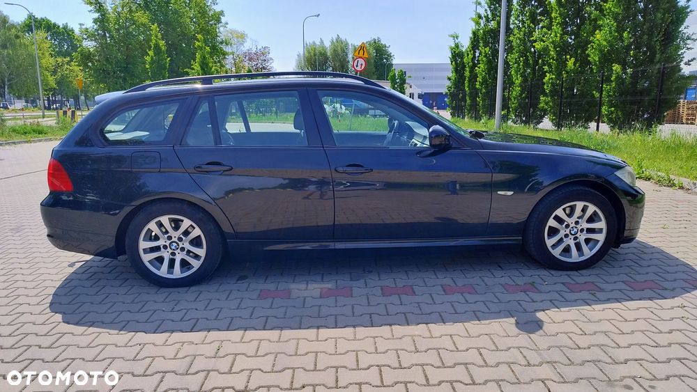BMW Seria 3 318d DPF - 3