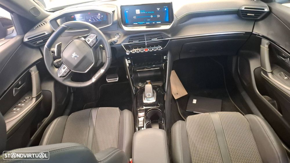 Peugeot 2008 1.2 PureTech GT EAT8 - 3