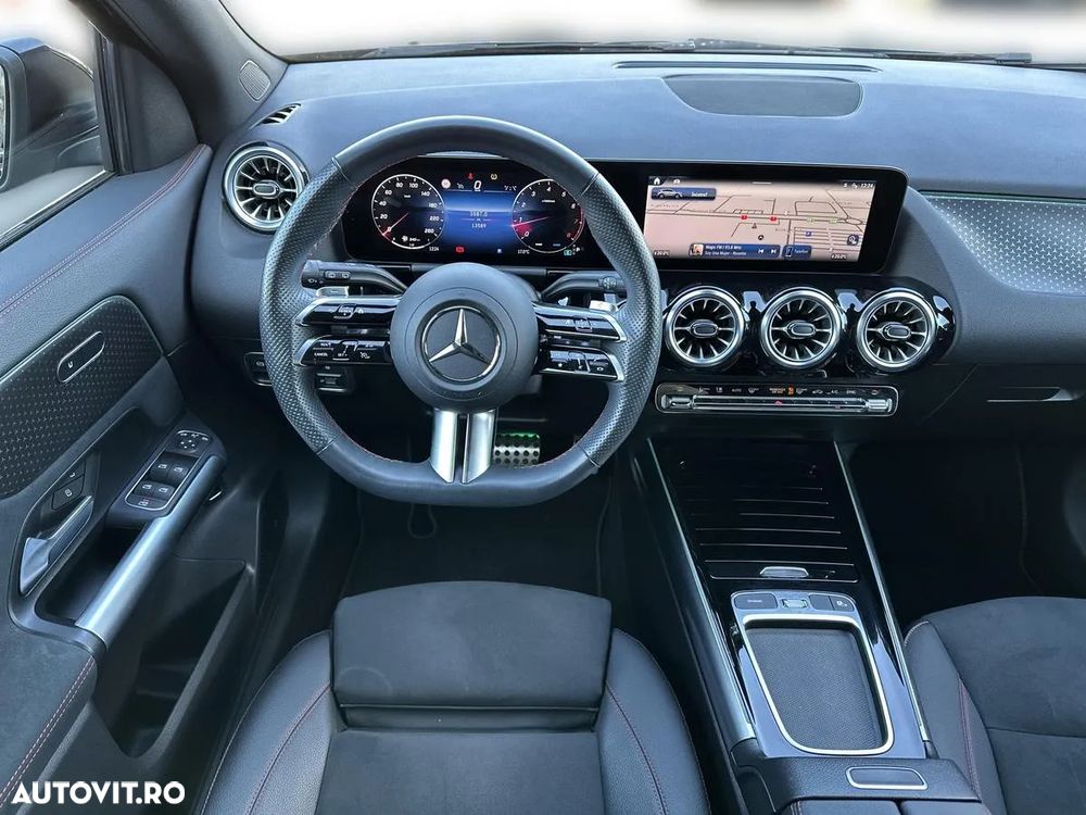 Mercedes-Benz GLA - 11