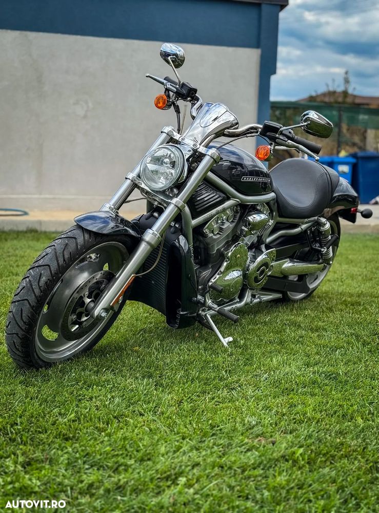 Harley-Davidson V-Rod - 1