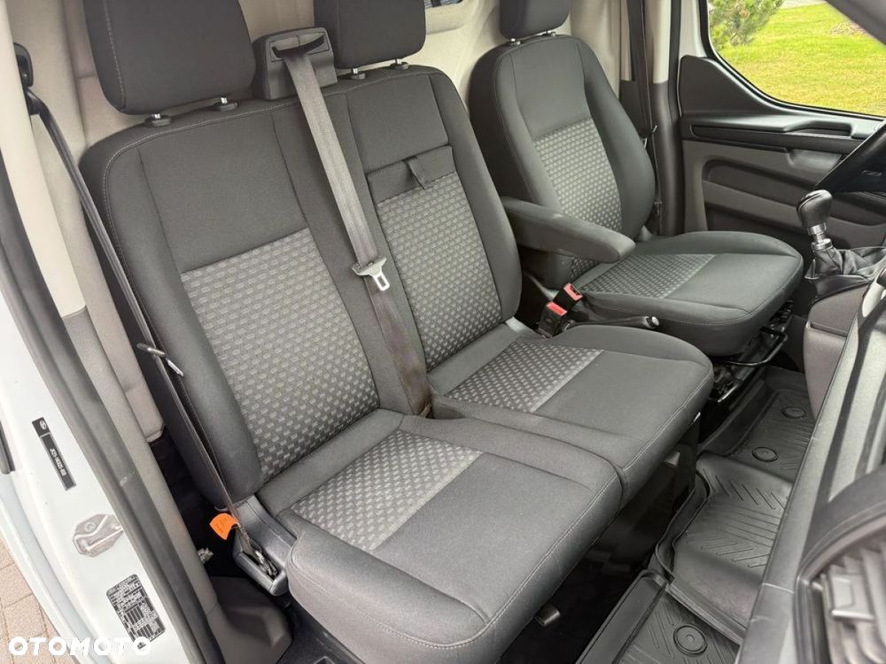 Ford Transit Custom - 22