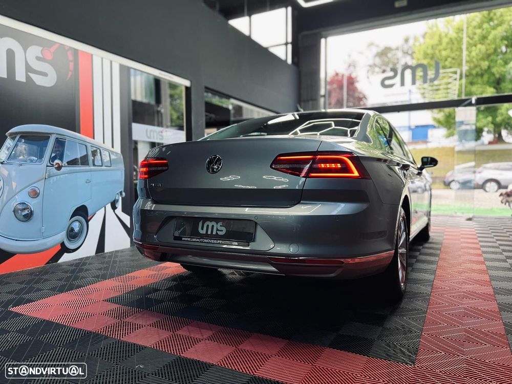 VW Passat 2.0 TDI Highline DSG - 9