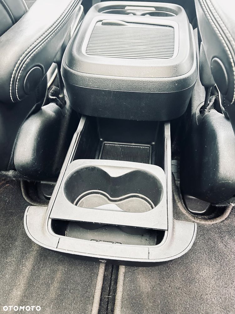 Chrysler Pacifica - 21