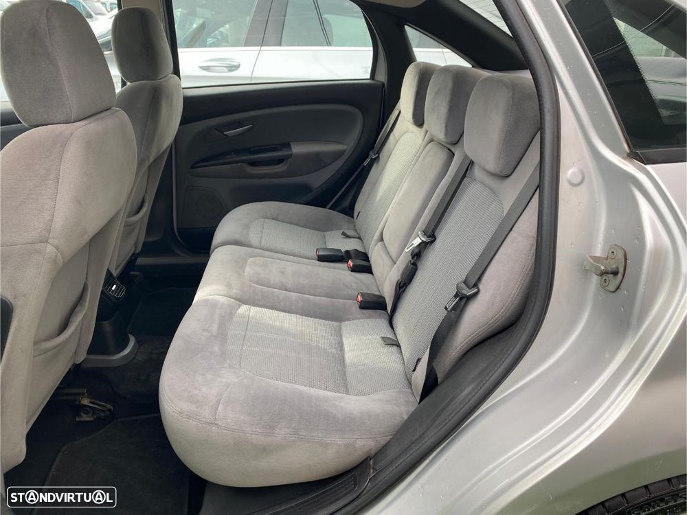 Fiat Linea 1.3 M-Jet Emotion - 8