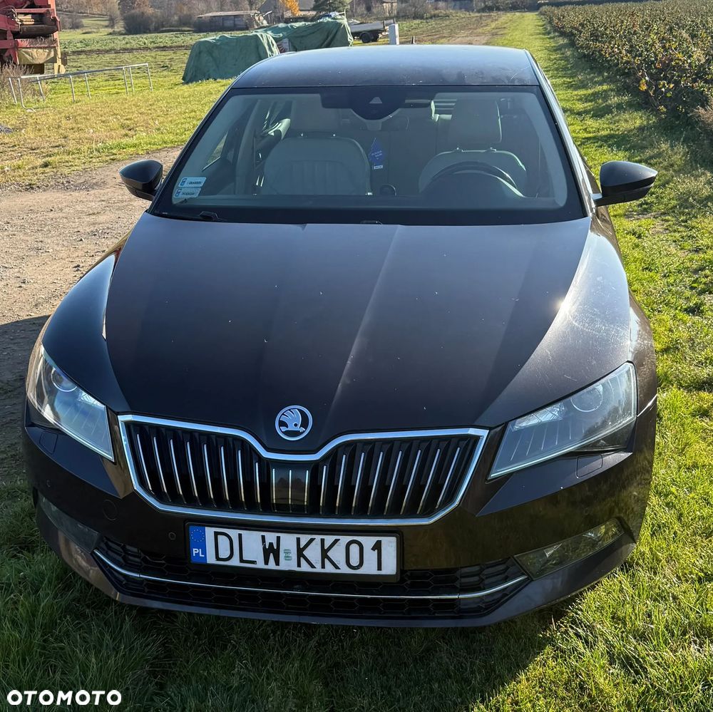 Skoda Superb 2.0 TDI 4x4 L&K DSG - 4