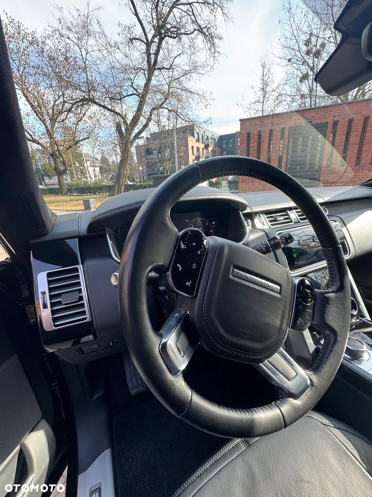 Land Rover Range Rover D300 Autobiography - 10