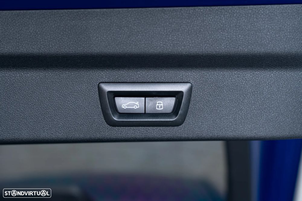 BMW iX2 eDrive20 Pack Desportivo M Pro - 14