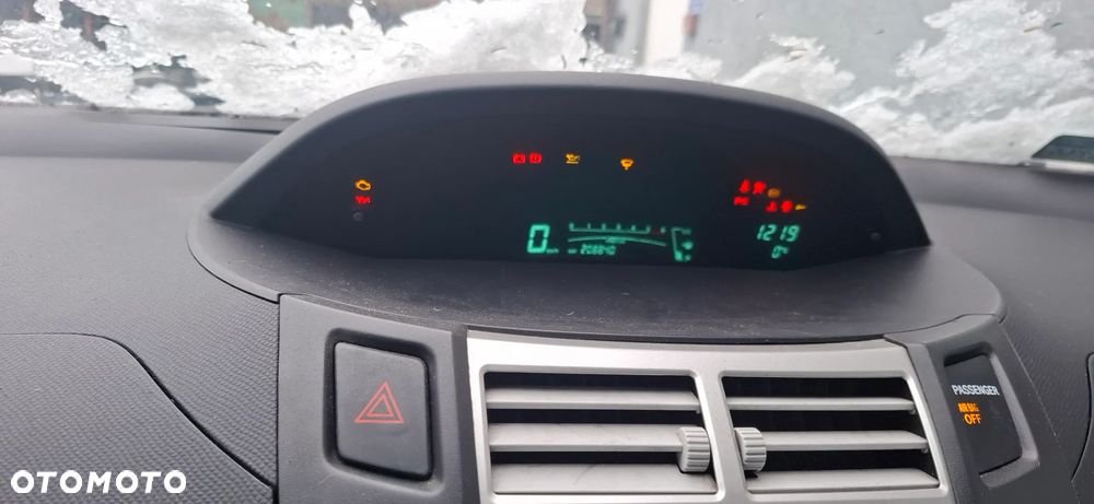 Toyota Yaris II 1,4 ND-TV na części - 15