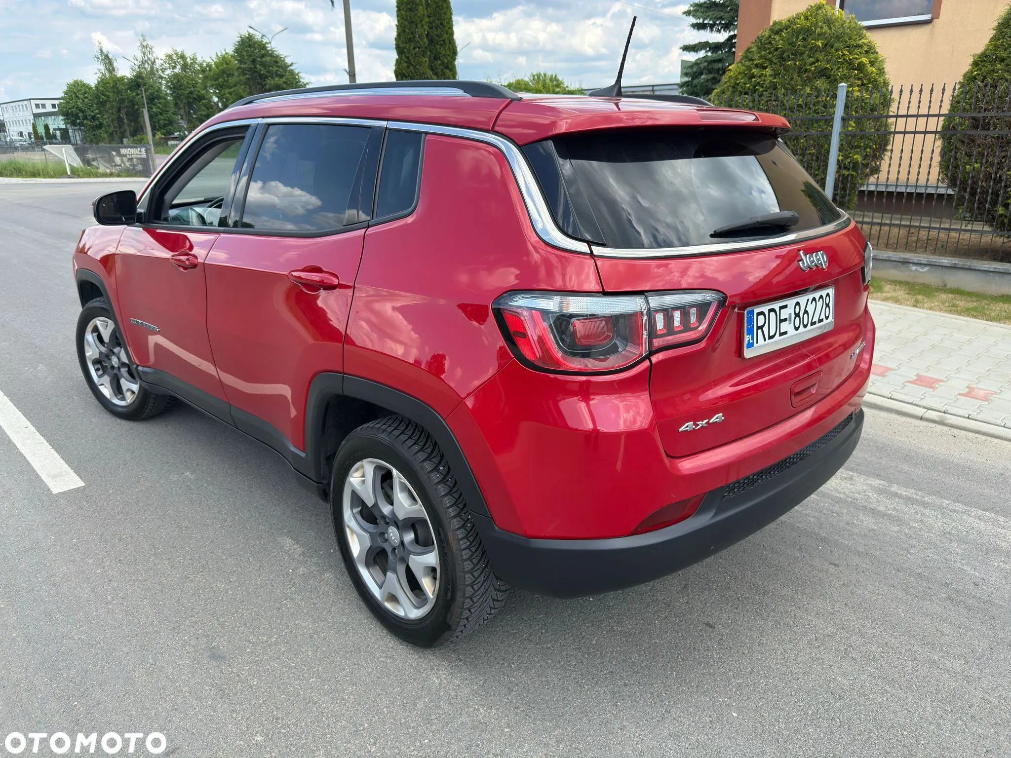 Jeep Compass - 14