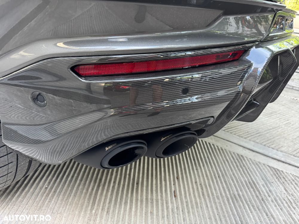 Lamborghini URUS - 15