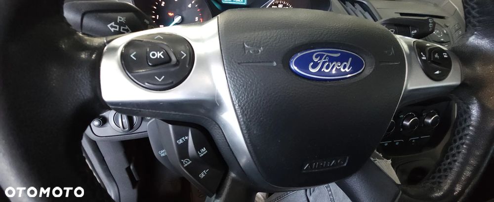 Ford Kuga 2.0 TDCi 2x4 Business Edition - 30