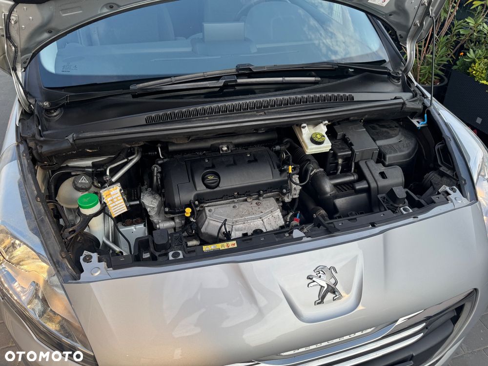 Peugeot 5008 120 VTi Active - 27