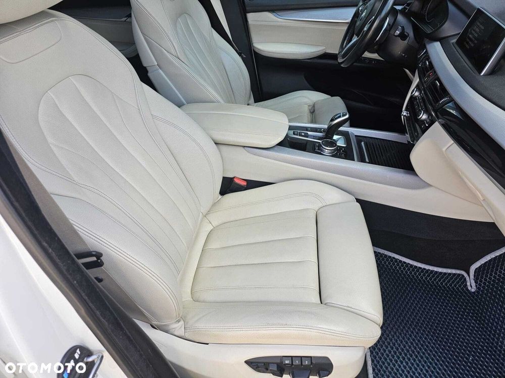 BMW X5 xDrive25d - 12